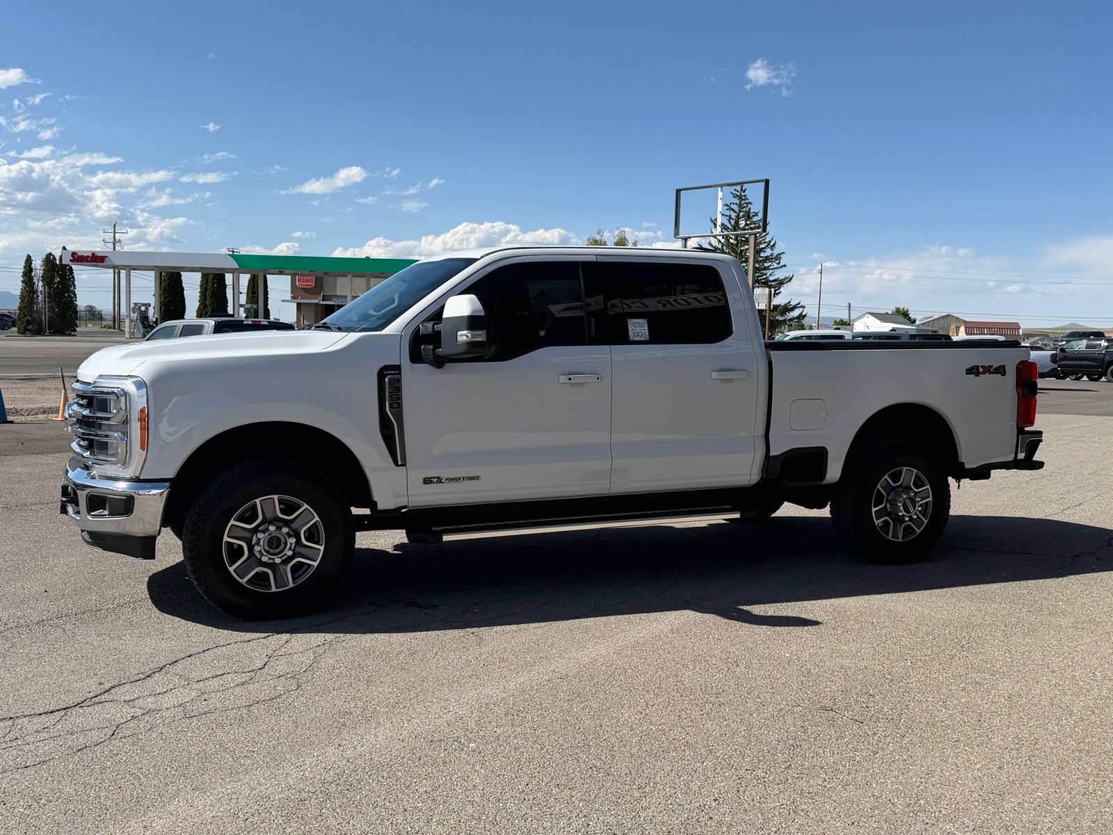 Used 2023 Ford F350 Lariat AWD/4WD image 11
