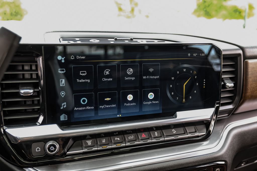 Used 2024 Chevrolet Silverado 2500 High Country w/ High Country Premium Package image 39