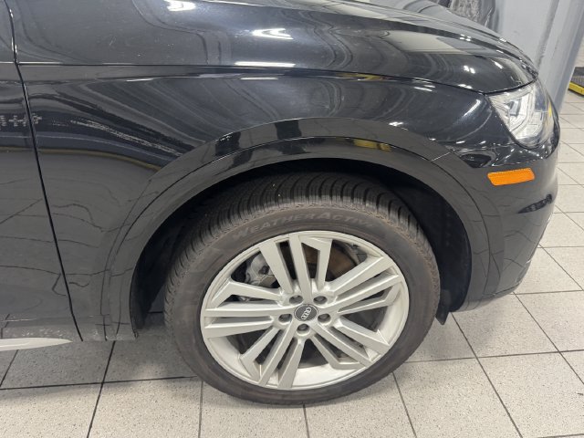 Used 2019 Audi Q5 2.0T Premium Plus w/ Premium Plus Package AWD/4WD image 9