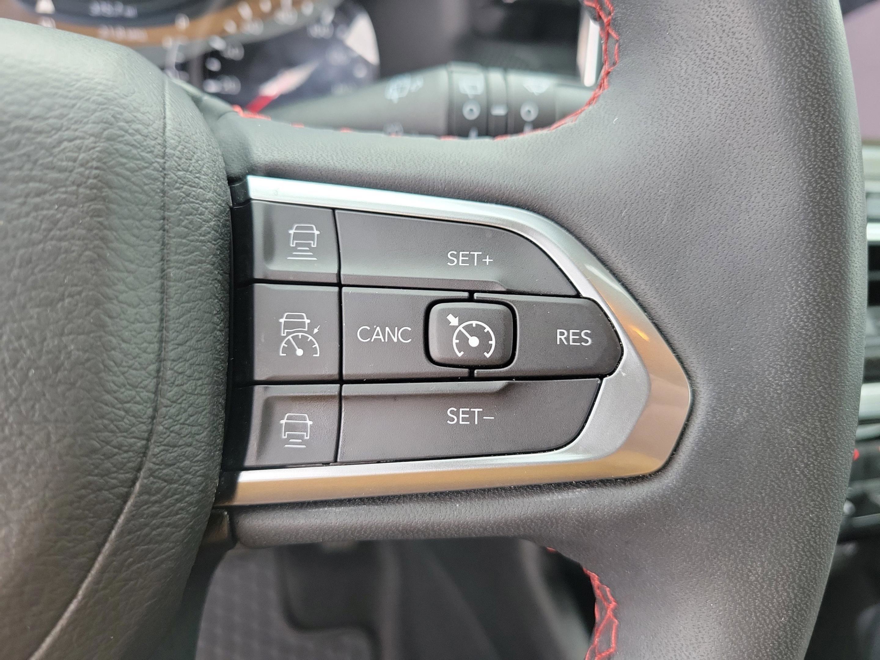 Used 2023 Jeep Compass Trailhawk image 37