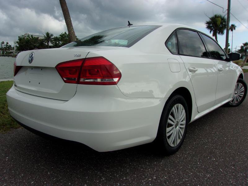 Used 2014 Volkswagen Passat 1.8T S FWD image 9