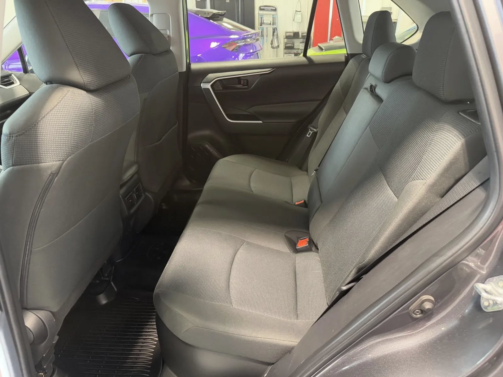 Used 2025 Toyota RAV4 LE AWD/4WD image 14