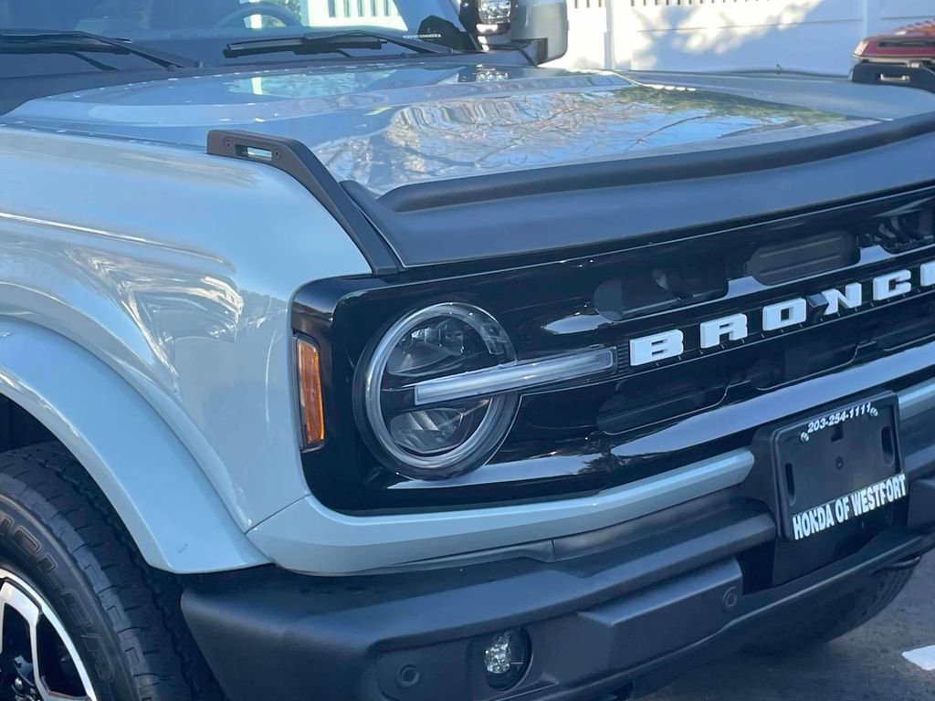 Used 2022 Ford Bronco Outer Banks image 8