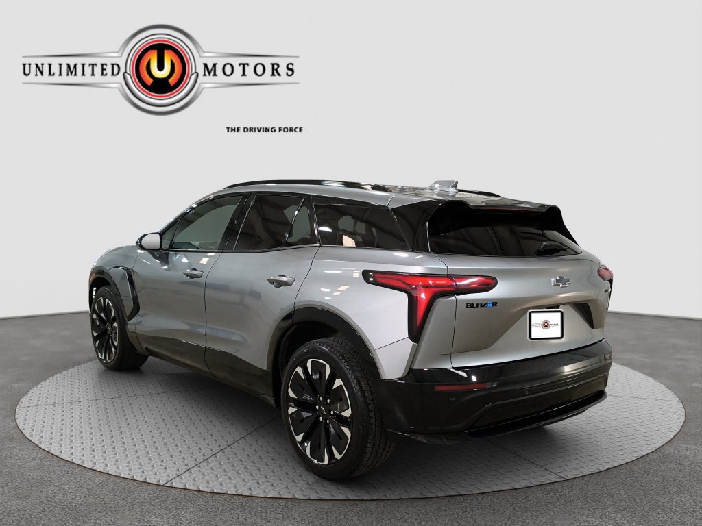 Used 2024 Chevrolet Blazer EV RS AWD/4WD image 4