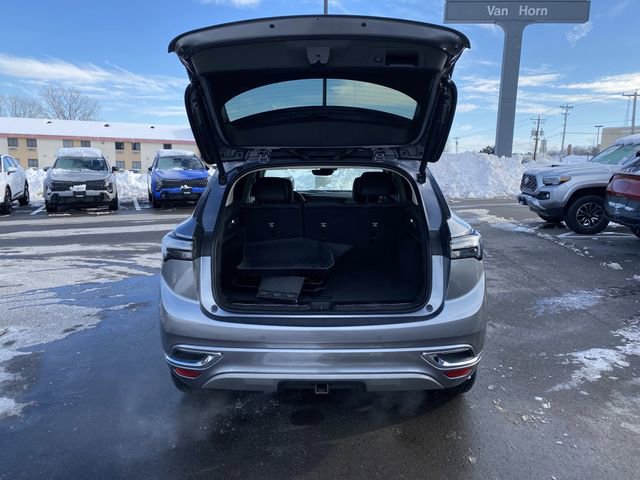 Used 2021 Buick Envision Avenir w/ Technology Package II image 16