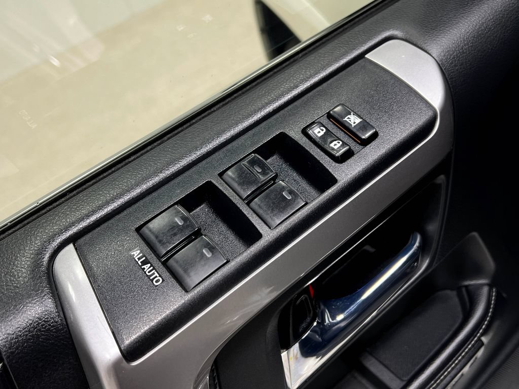 Used 2016 Toyota 4Runner Limited AWD/4WD image 17