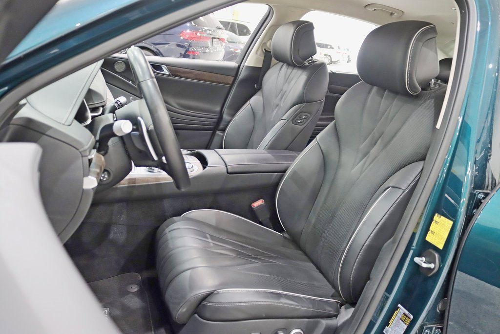 Used 2023 Genesis G80 image 29