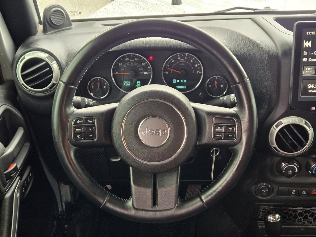 Used 2012 Jeep Wrangler Unlimited Sahara w/ Connectivity Group AWD/4WD image 19