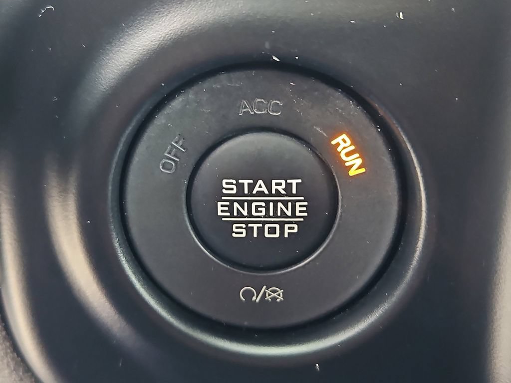 Used 2023 Jeep Wrangler Unlimited Sahara w/ Cold Weather Group AWD/4WD image 27