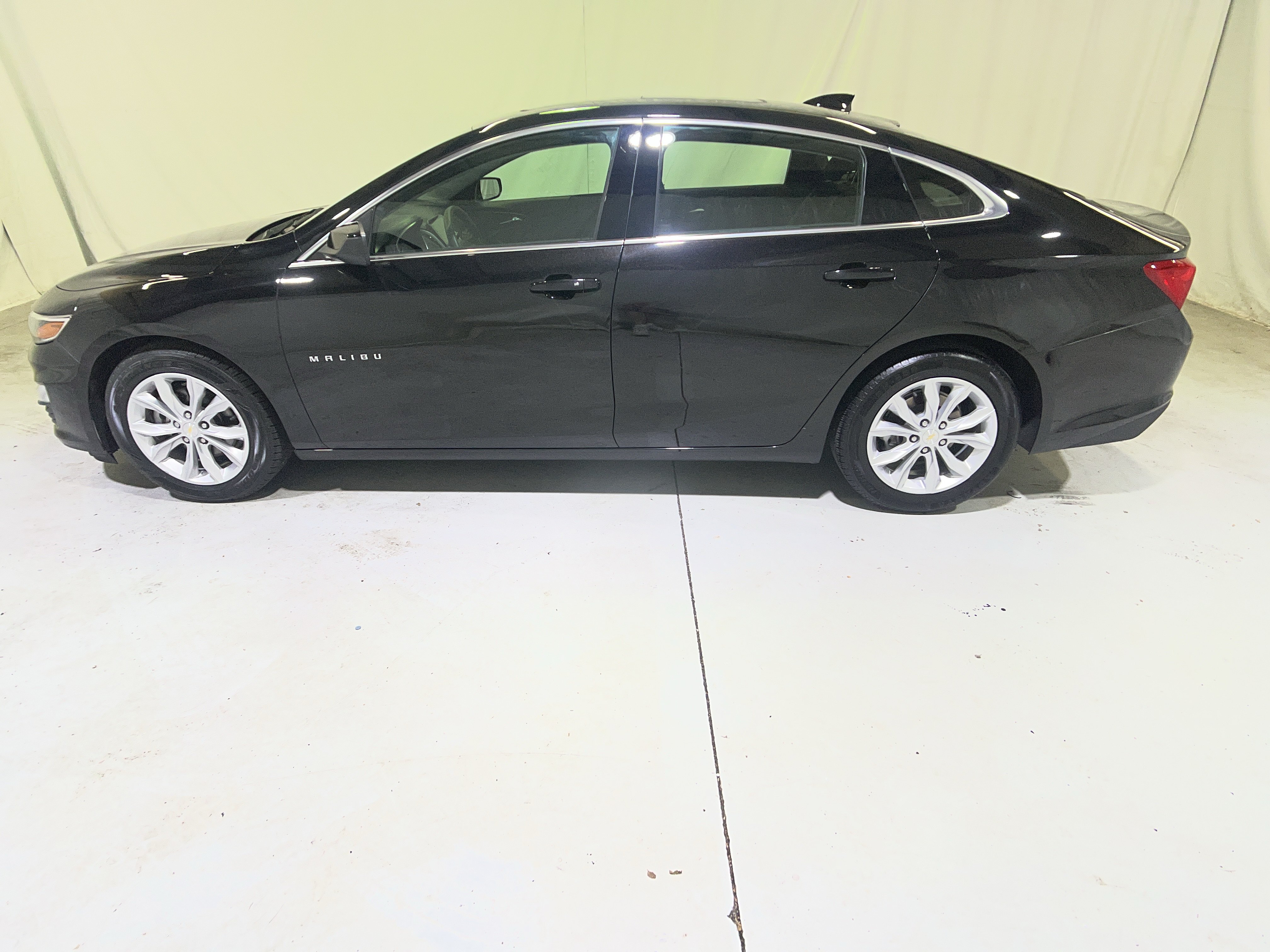 Certified 2024 Chevrolet Malibu LT FWD image 7