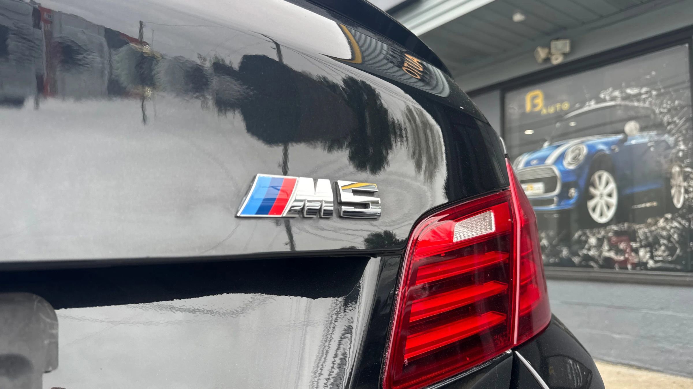 Used 2014 BMW M5 image 14