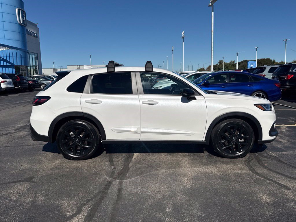 Certified 2025 Honda HR-V Sport image 12