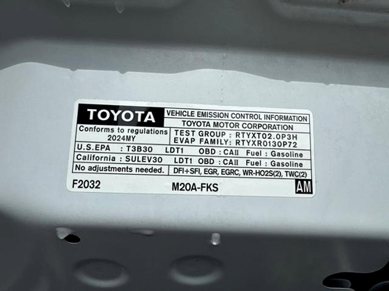 Used 2024 Toyota Corolla Cross XLE w/ Convenience Package FWD image 24