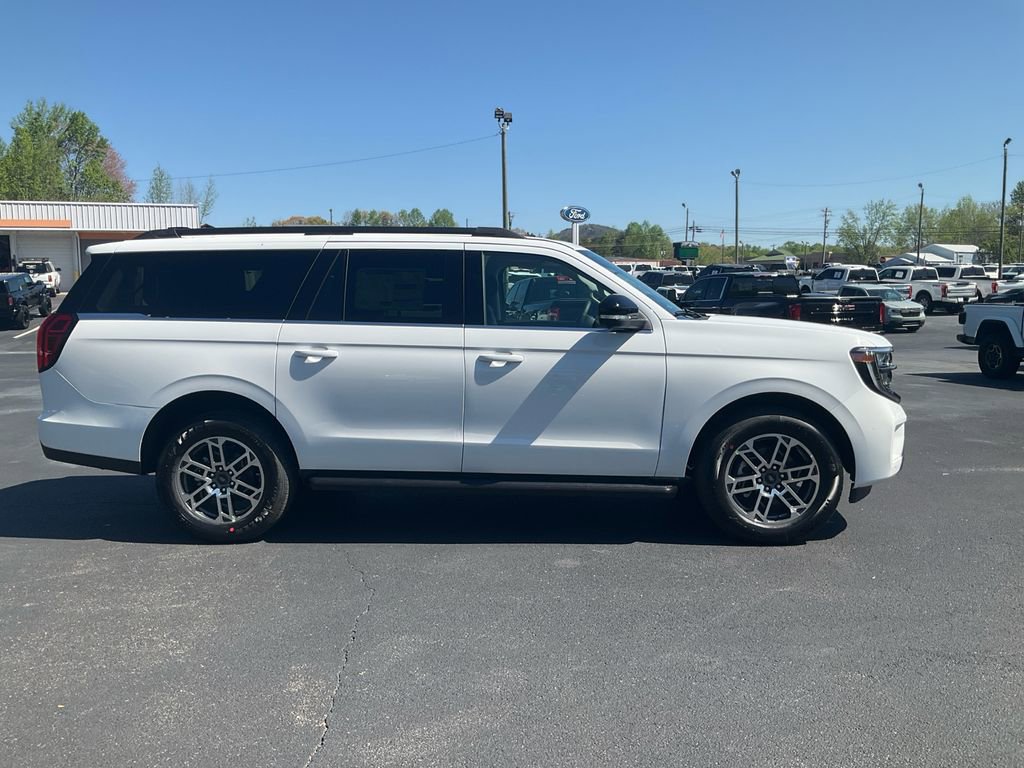 New 2026 Ford Expedition Max Active image 4