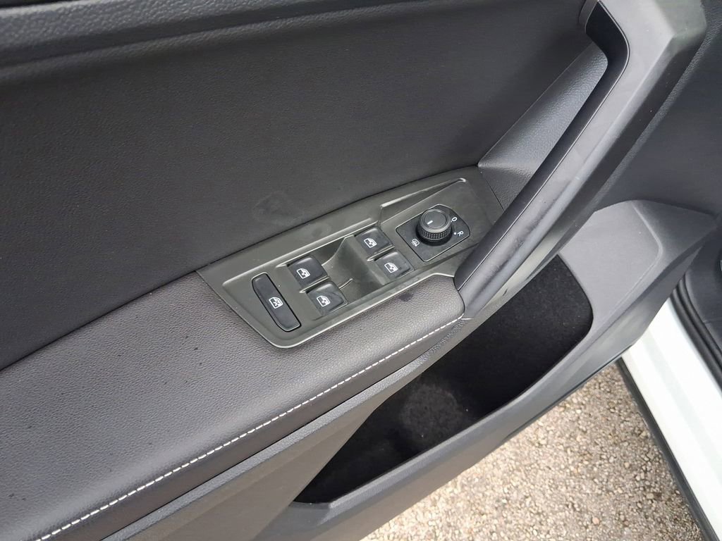 Used 2024 Volkswagen Tiguan S image 15