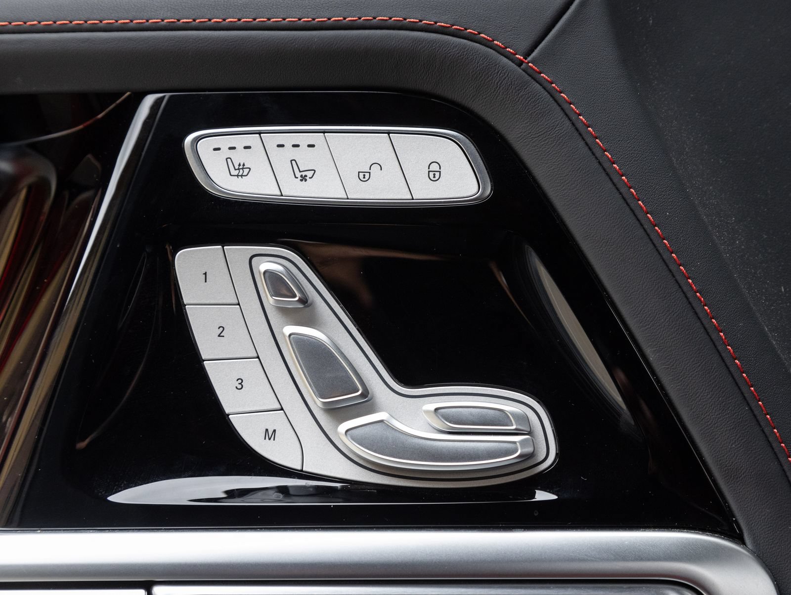 Used 2025 Mercedes-Benz G 63 AMG 4MATIC image 20