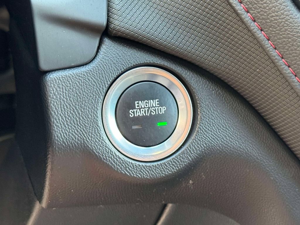 Used 2023 Chevrolet Equinox RS FWD image 29