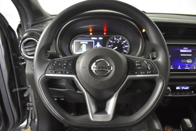Used 2018 Nissan Kicks SV FWD image 13