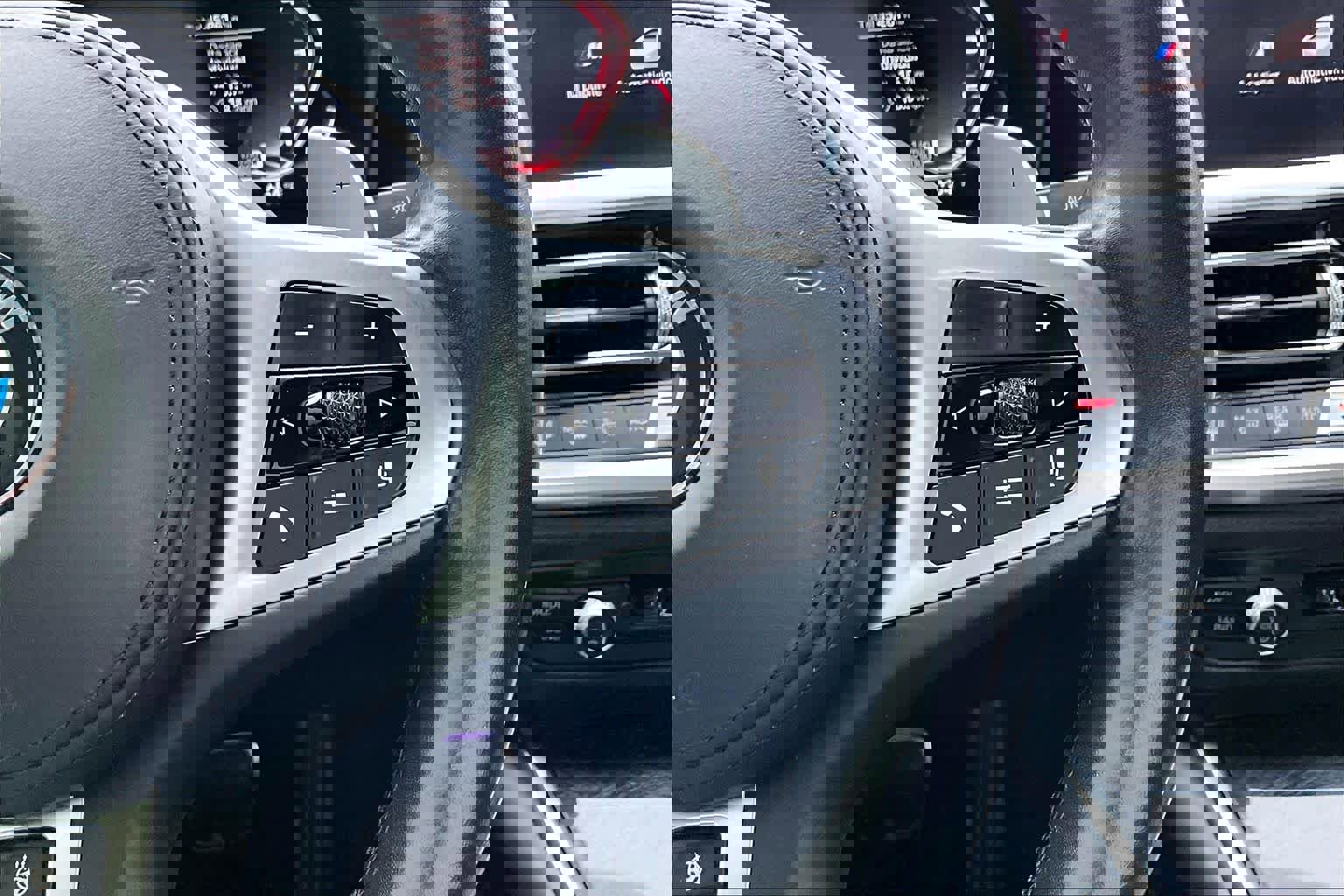 Used 2021 BMW 330i Sedan w/ M Sport Package image 21