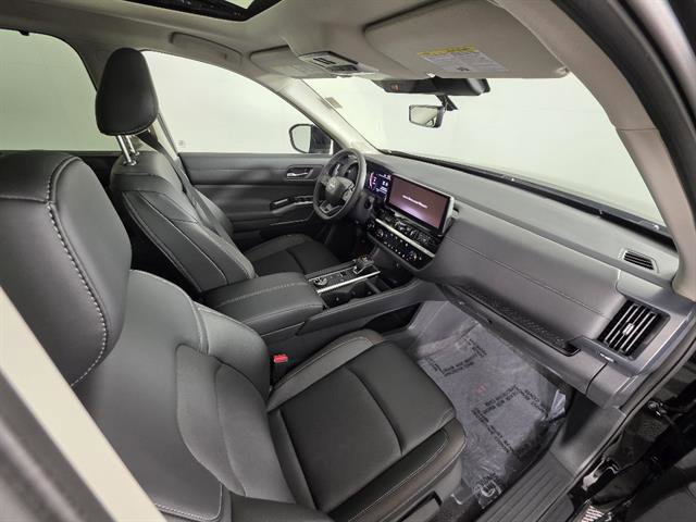 New 2026 Nissan Pathfinder SL w/ SL Premium Package AWD/4WD image 14