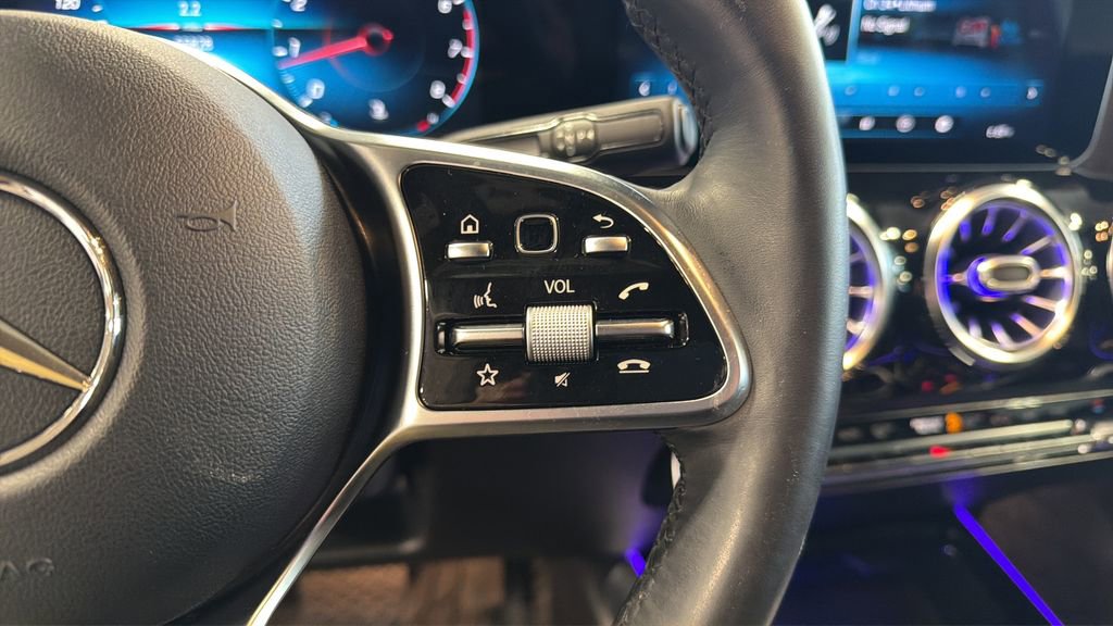 Used 2021 Mercedes-Benz GLA 250 GLA 250 image 24