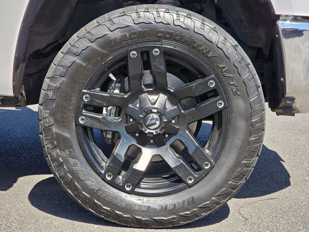 Used 2019 Toyota Tundra Limited w/ Limited Premium Package AWD/4WD image 9