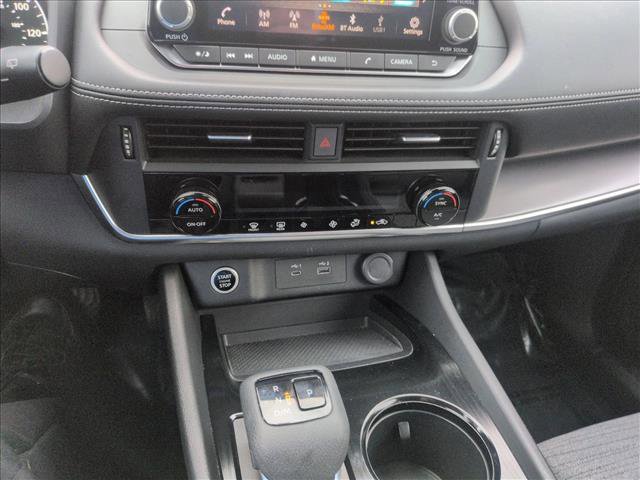 Used 2023 Nissan Rogue SV image 15