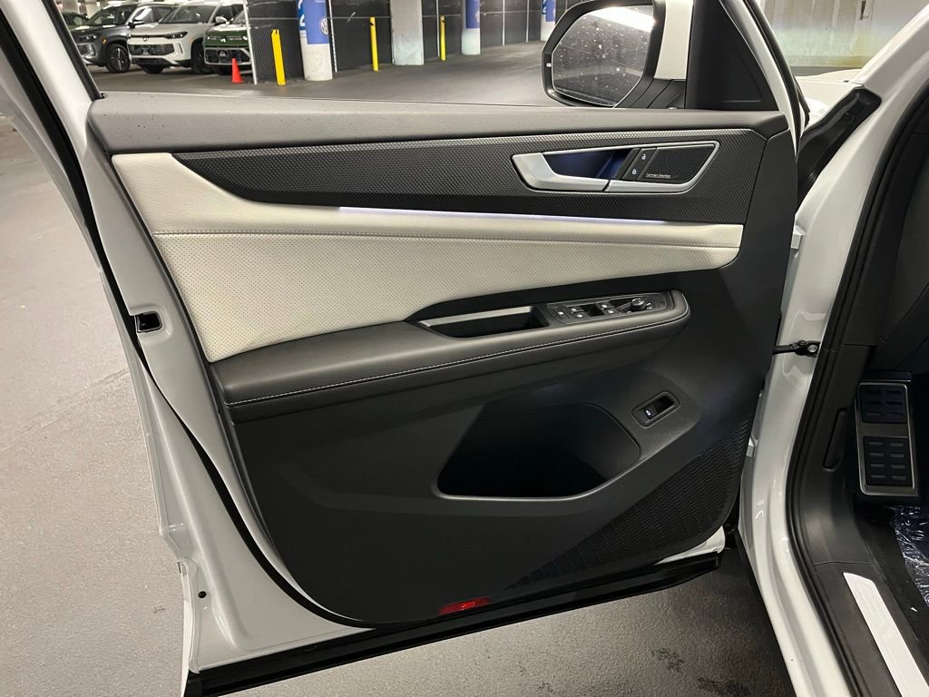 New 2026 Volkswagen Atlas Cross Sport SEL Premium R-Line image 19