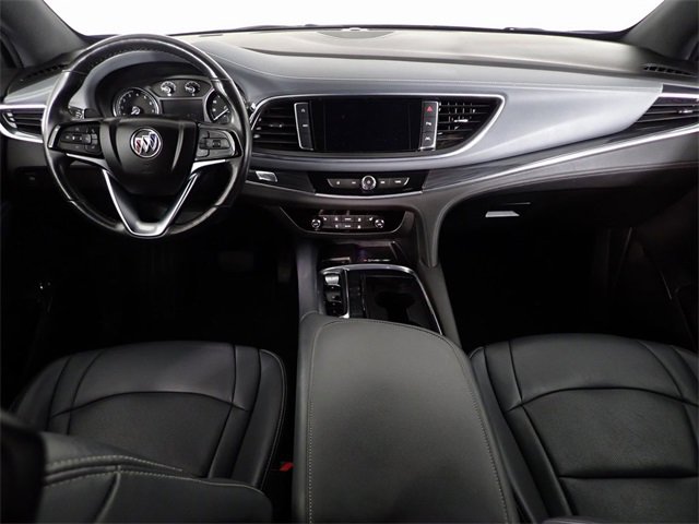 Used 2022 Buick Enclave Essence image 27