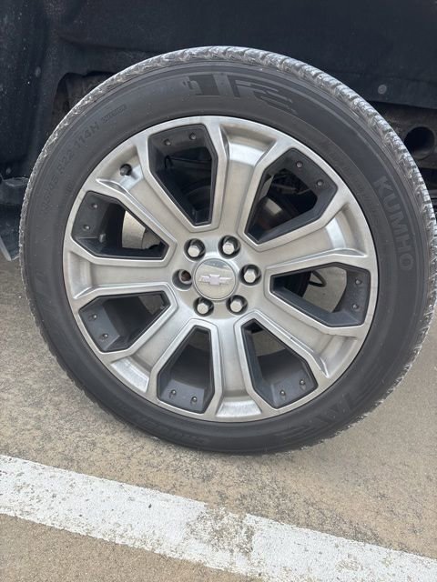 Used 2018 Chevrolet Silverado 1500 LT w/ All Star Edition RWD image 11