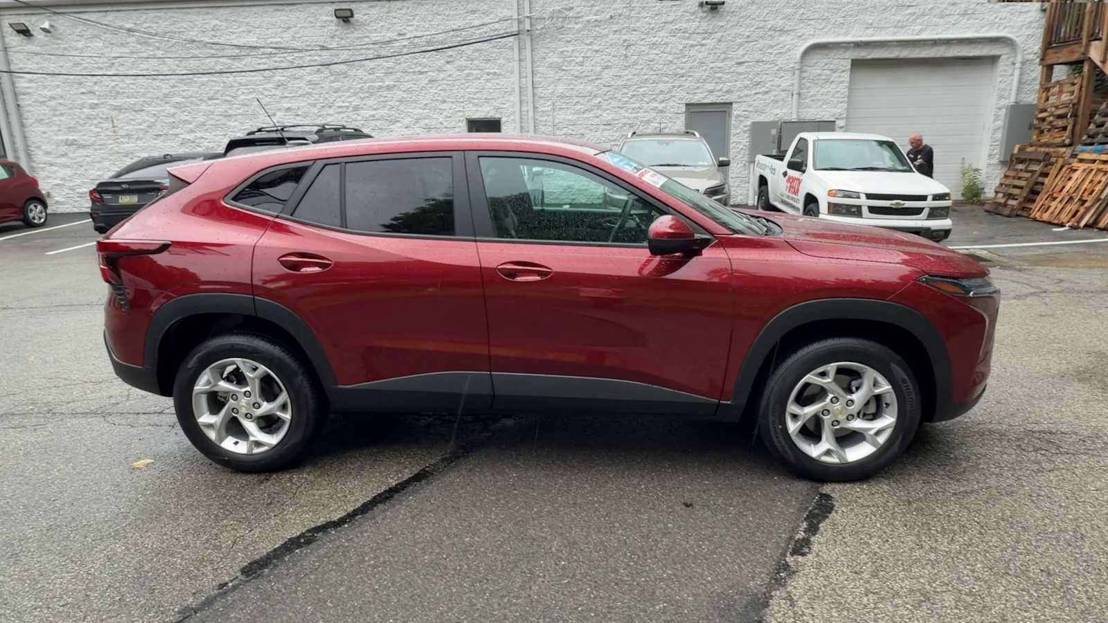 Certified 2024 Chevrolet Trax LS w/ LS Convenience Package FWD image 12