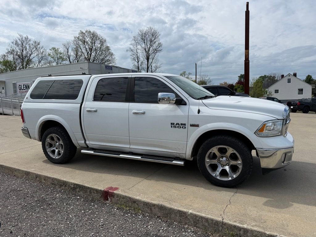Used 2017 RAM 1500 Laramie w/ Convenience Group AWD/4WD image 5