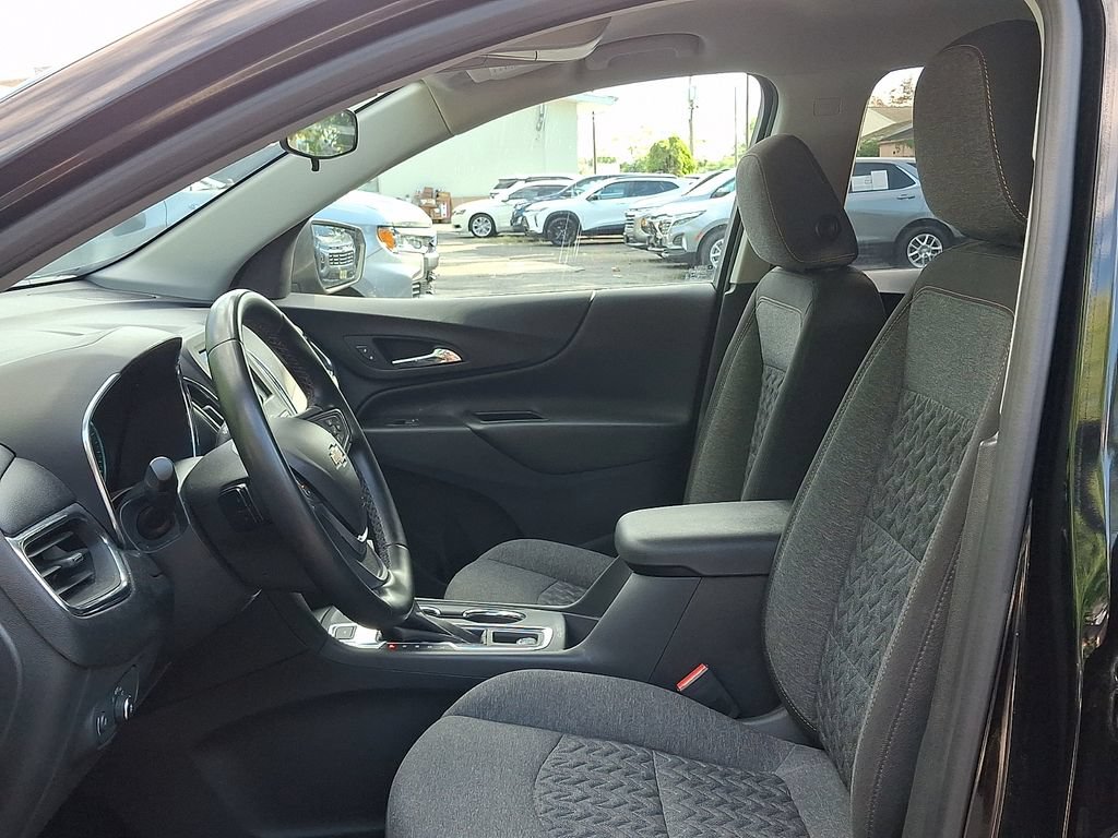 Used 2023 Chevrolet Equinox LT AWD/4WD image 13