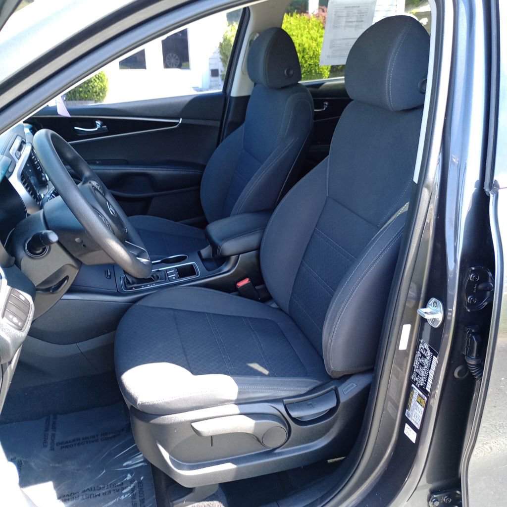 Used 2018 Kia Sorento LX FWD image 13
