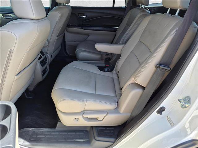 Used 2016 Honda Pilot Elite image 17