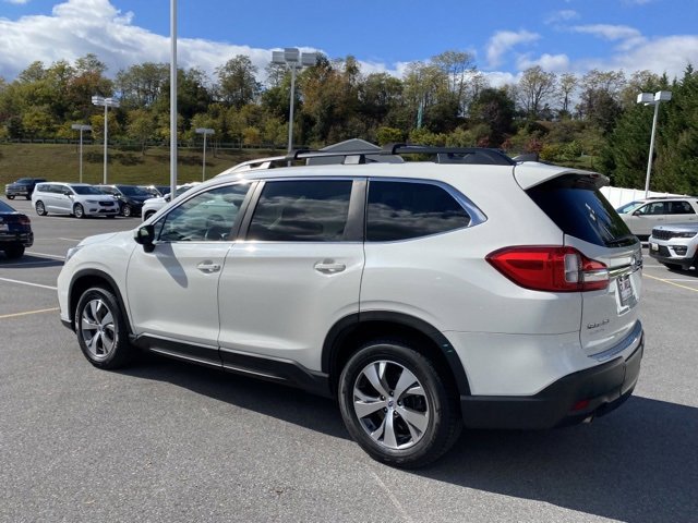 Used 2020 Subaru Ascent Premium w/ Convenience Package image 3