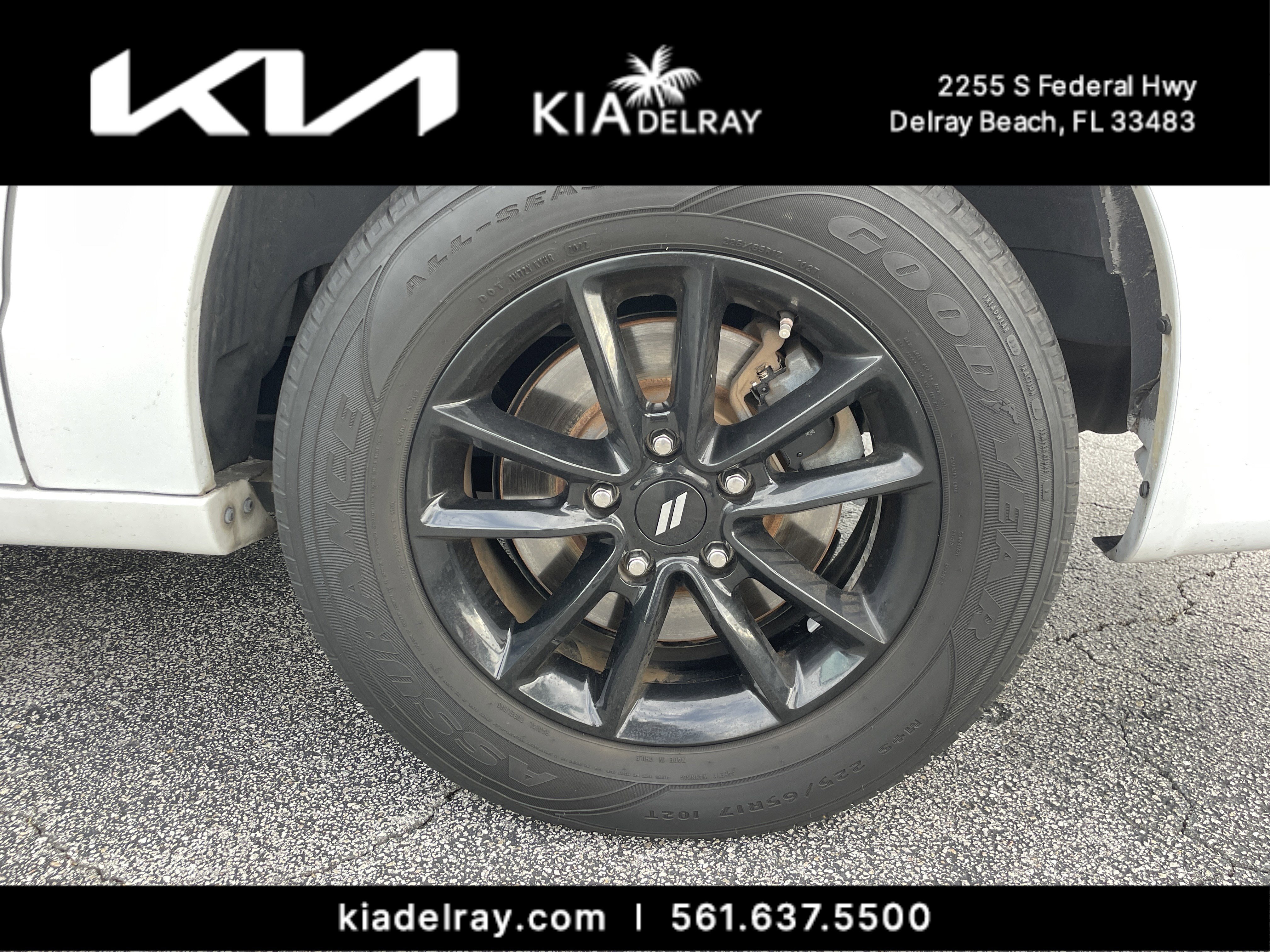 Used 2019 Dodge Grand Caravan GT image 32