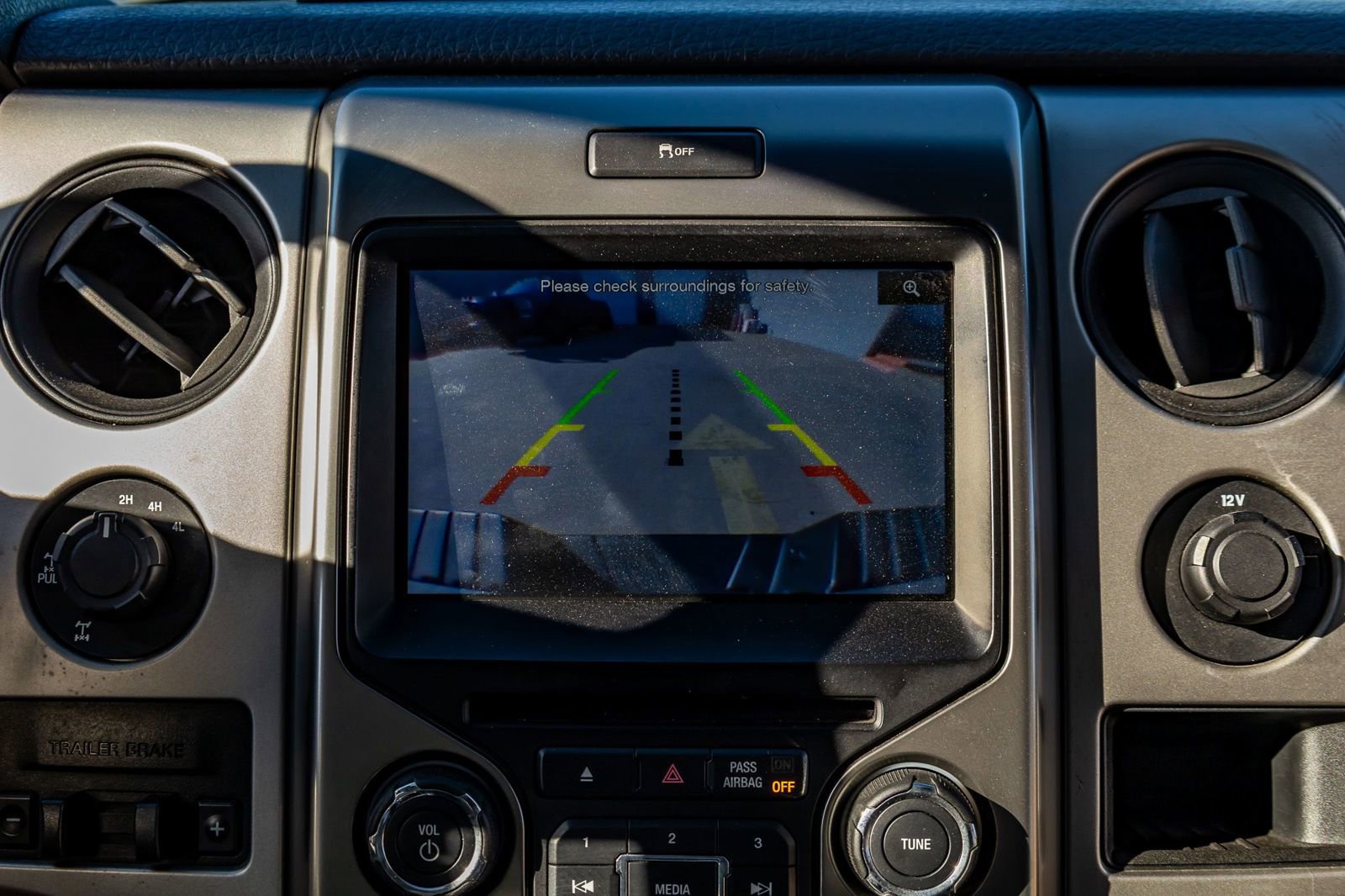 Used 2013 Ford F150 Raptor w/ Luxury Equipment Group image 25