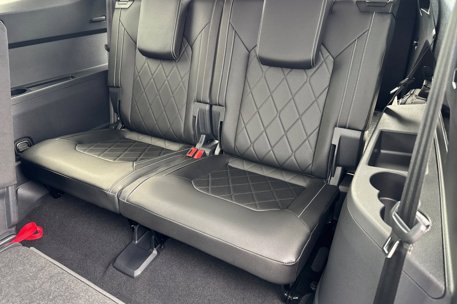 New 2025 Volkswagen Atlas SEL Premium R-Line image 13