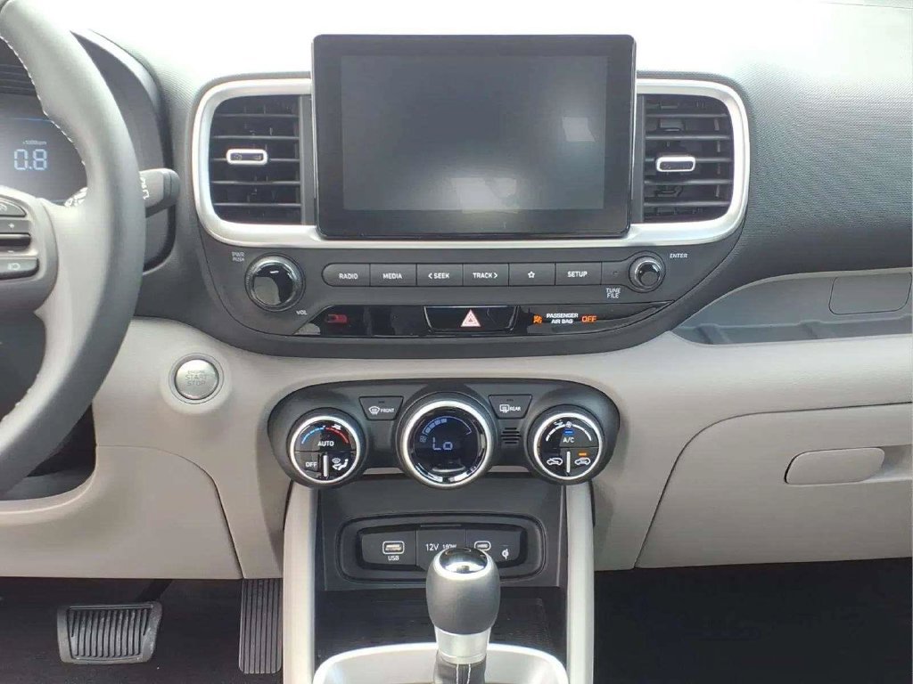 New 2026 Hyundai Venue SEL FWD image 12