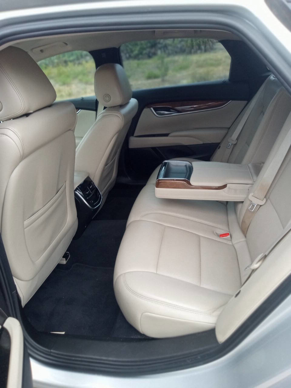 Used 2018 Cadillac XTS Luxury image 13