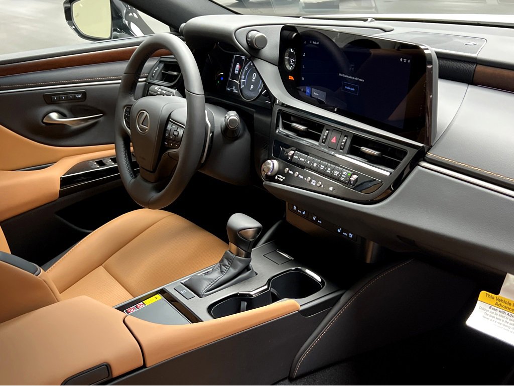 New 2025 Lexus ES 350 w/ Premium Package image 32