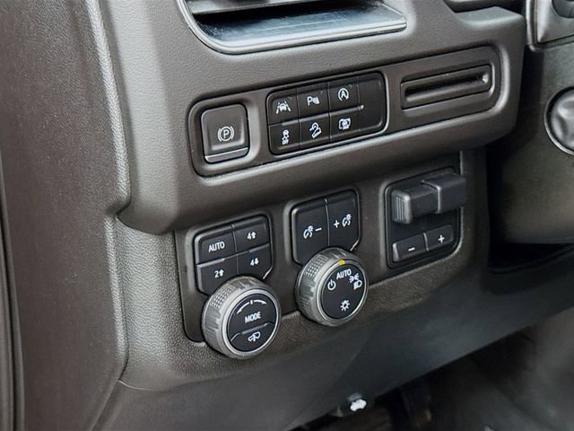 Used 2023 Chevrolet Tahoe Z71 w/ Z71 Off-Road Package image 12