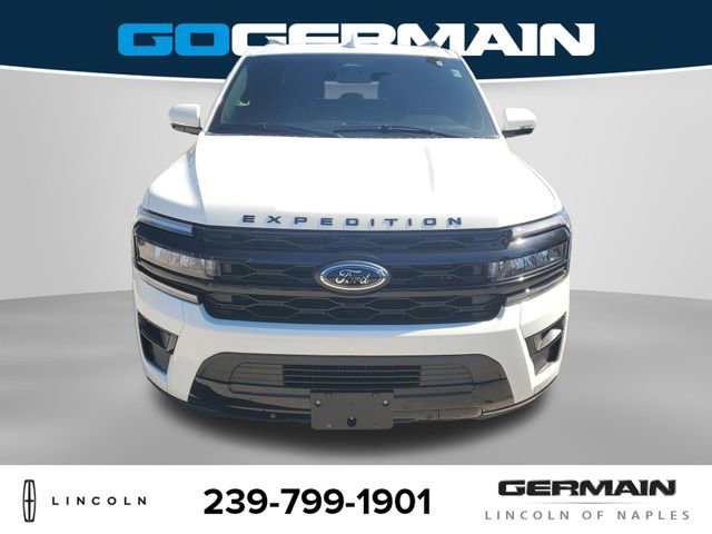 Used 2024 Ford Expedition Limited image 3