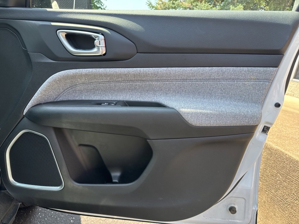 Used 2022 Jeep Compass Latitude image 60