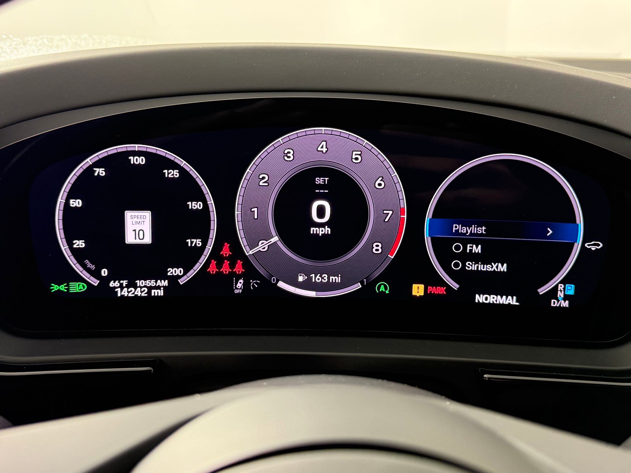 Used 2025 Porsche Cayenne GTS image 23