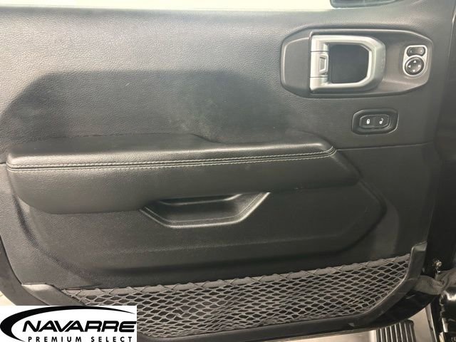 Used 2020 Jeep Wrangler Unlimited Sahara image 26