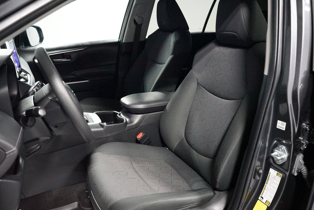 Certified 2023 Toyota RAV4 XLE FWD image 27
