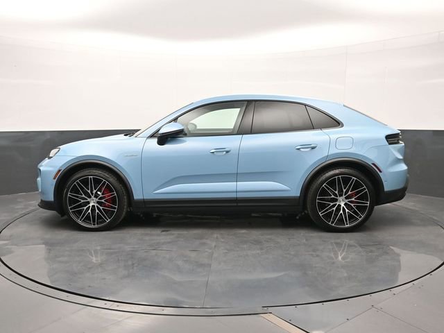 New 2026 Porsche Macan 4S Electric image 2