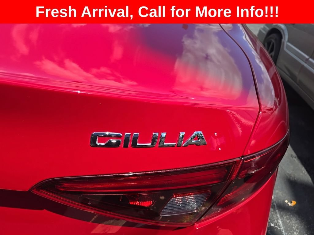 Used 2022 Alfa Romeo Giulia Veloce AWD/4WD image 29